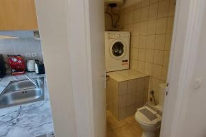 Spacious Beauty in Athens, 55m2, Metro 7