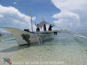 Magic Island Dive Resort