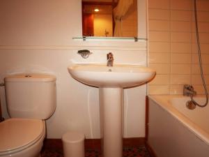 Grand appartement 3 pièces, 9 pers, emplacement calme, animaux admis - FR-1-322-498