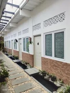 Bu Sepuh GuestHouse - Gandasoli