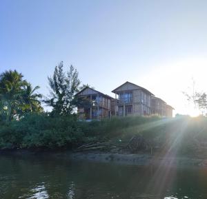Chivarin Resorts