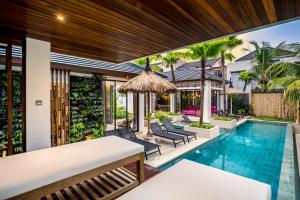 Villa Vertical Garden by BaliSuperHost