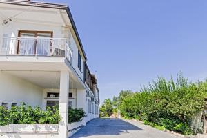 Apartment mit 2 Schlafzimmern und Terrasse