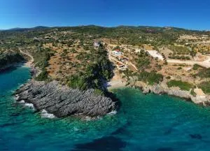 Mikro Nisi Studios & Apartments - Skinária