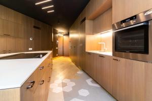 The Tourist 2BD2BH APT, terrace+parking, by Cohost