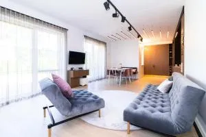 The Tourist 2BD/2BH APT, terrace+parking, by Cohost - Kollaten