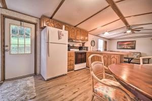 Quaint Cottage Overlooking Cherokee Reservoir