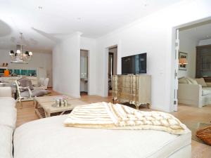 Villa Johanna in Sellin - WG 13 mit Kamin und zwei Balkonen