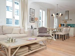Villa Johanna in Sellin - WG 13 mit Kamin und zwei Balkonen