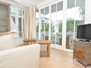 Villa Johanna in Sellin - WG 13 mit Kamin und zwei Balkonen