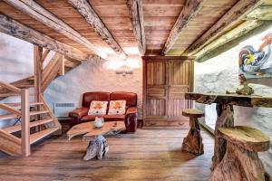 LA FERME de BELLINE Chalets ou Gîtes & SPA