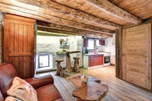 LA FERME de BELLINE Chalets ou Gîtes & SPA