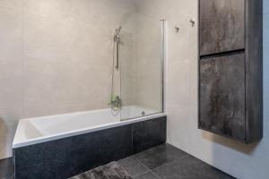 Brand New 3BR Apartment close toamenities