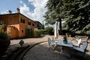 White Elegant and Charming Country House near Rome - روكا دي بابا