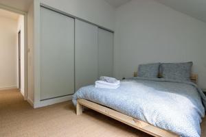 Maisons de vacances Maison au pied du Chateau-Cour-Proche Centre Ville : photos des chambres