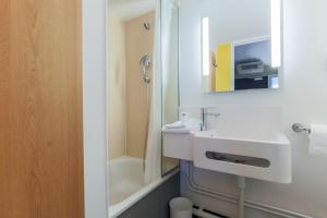 Hotels B&B HOTEL Metz Augny : Chambre Double