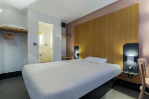 Hotels B&B HOTEL Metz Augny : photos des chambres