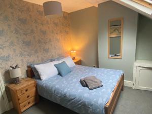 Villa with Park Views close to Liverpool Centre