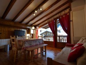 Chaleureux appartement au pied des pistes avec parking et animaux admis - FR-1-505-65