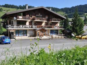 Chaleureux studio près des pistes avec parking et animaux acceptés - FR-1-505-6