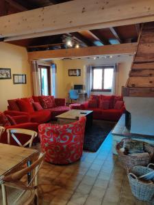 Chalets Spacious Ski Chalet In Traditional French Village, sleeps 8, Four Star with fibre broadband : photos des chambres