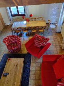 Chalets Spacious Ski Chalet In Traditional French Village, sleeps 8, Four Star with fibre broadband : photos des chambres