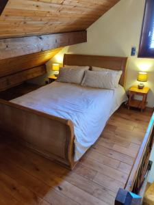 Chalets Spacious Ski Chalet In Traditional French Village, sleeps 8, Four Star with fibre broadband : photos des chambres