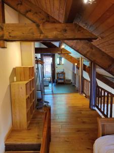 Chalets Spacious Ski Chalet In Traditional French Village, sleeps 8, Four Star with fibre broadband : photos des chambres