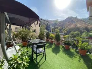 Brand New Apartment with Terrace - Shindisi