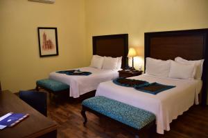 Hotel Morales Historical & Colonial Downtown Core