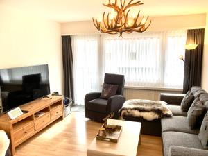 Holiday apartment Bolgen - close to everything! Bolgen, Jakobshorn, bus stop, train station, supermarket, ski school, ski rentals, restaurants and more!