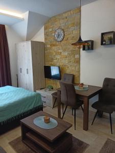 Vorkapich Milmari Studio