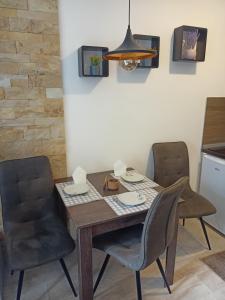 Vorkapich Milmari Studio