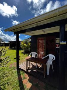 Camping Hostal Tipanie Moana Aeropuerto Centro