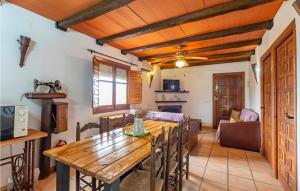 2 Bedroom Nice Home In Antequera