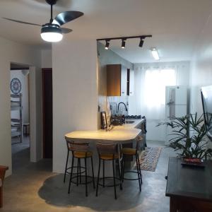 Apartamento Dona Frida Prainha com WiFi pé na areia