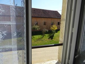 Maisons de vacances Maison perigourdine authentique avec grand jardin, proche Sarlat et sites historiques - FR-1-616-144 : photos des chambres