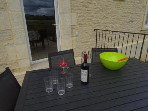 Maisons de vacances Maison perigourdine authentique avec grand jardin, proche Sarlat et sites historiques - FR-1-616-144 : photos des chambres