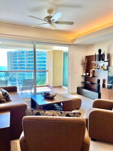 Beachfront Condo DelCanto Resort