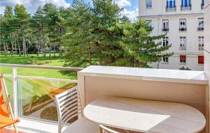 Appartements Amazing apartment in Le Touquet-Paris-Plage with WiFi and 3 Bedrooms : photos des chambres