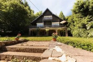 Jagdhaus am Bach - Weiskirchen