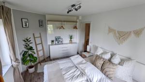 Schöne Wohnung mit Terrasse & Blick ins Grüne