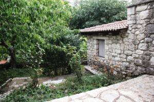 The Stonehouse