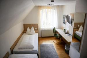 Twin Room room in Weinstube Wengers Brettl