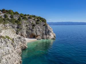 Apartment Rea with Pool