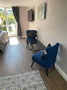 Brighouse Studio - Pet Friendly! - Free Parking