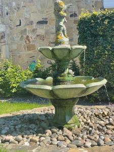 Brighouse Studio - Pet Friendly! - Free Parking