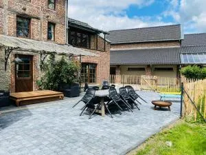 Charming House & Garden in Rochefort - Boules & Terraceb - 莱斯河畔的汉恩