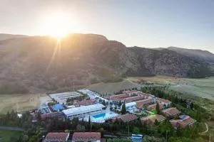 克洛萨泰马尔温泉酒店 - Karahayit