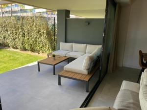 luxury three bedroomed apartment in Estopona